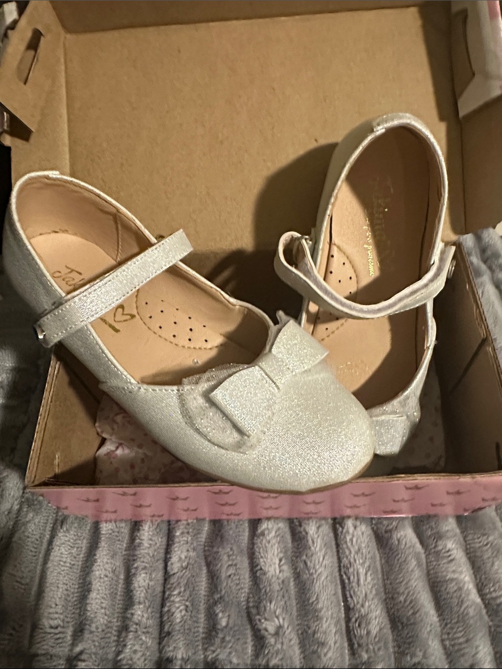 MIA Girls Sparkle Mary Jane Shoes in Ivory